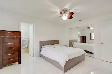 5211 SW 139th Avenue Road Miami FL 33175