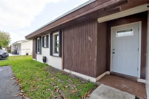 5211 SW 139th Avenue Road Miami FL 33175