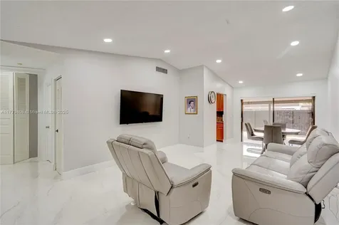 5211 SW 139th Avenue Road Miami FL 33175