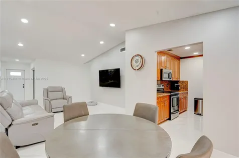 5211 SW 139th Avenue Road Miami FL 33175