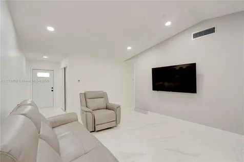 5211 SW 139th Avenue Road Miami FL 33175