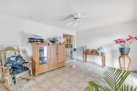 1280-1282 W 38th Street Hialeah FL 33012