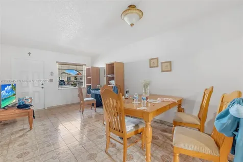 1280-1282 W 38th Street Hialeah FL 33012