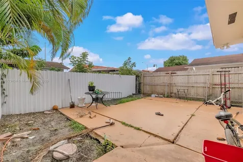 1280-1282 W 38th Street Hialeah FL 33012