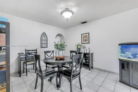 1280-1282 W 38th Street Hialeah FL 33012
