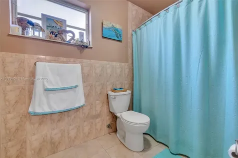 1280-1282 W 38th Street Hialeah FL 33012