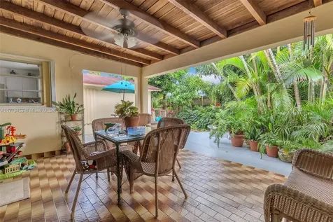 1280-1282 W 38th Street Hialeah FL 33012