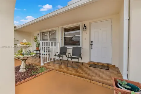 1280-1282 W 38th Street Hialeah FL 33012