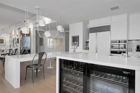 1425 Brickell Avenue Miami FL 33131