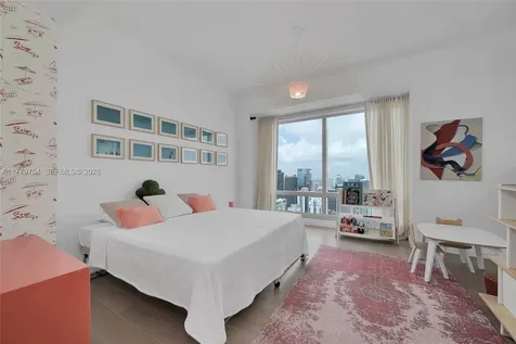 1425 Brickell Avenue Miami FL 33131