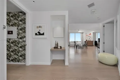1425 Brickell Avenue Miami FL 33131