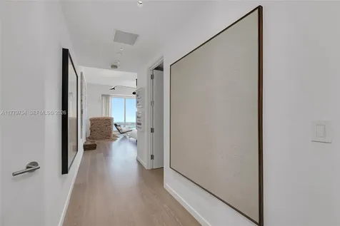 1425 Brickell Avenue Miami FL 33131