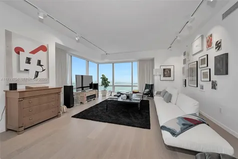 1425 Brickell Avenue Miami FL 33131