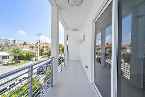 1251 NE 18th Avenue Fort Lauderdale FL 33304