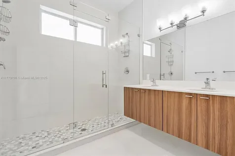 1251 NE 18th Avenue Fort Lauderdale FL 33304