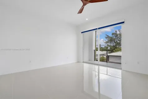 1251 NE 18th Avenue Fort Lauderdale FL 33304