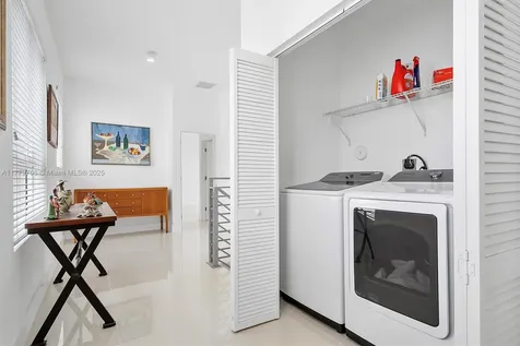 1251 NE 18th Avenue Fort Lauderdale FL 33304