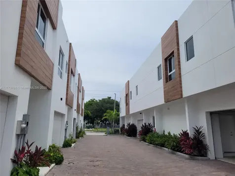 1251 NE 18th Avenue Fort Lauderdale FL 33304