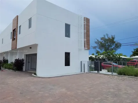 1251 NE 18th Avenue Fort Lauderdale FL 33304