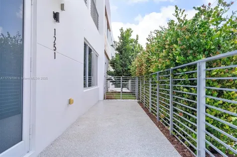 1251 NE 18th Avenue Fort Lauderdale FL 33304