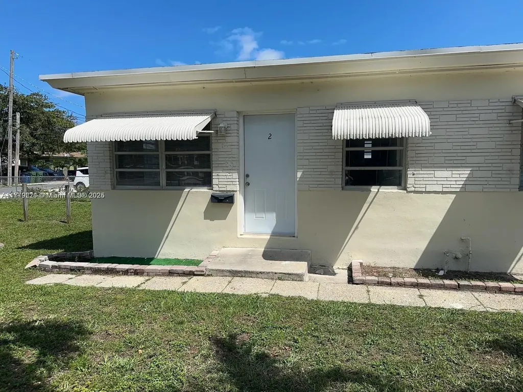 756 NW 5th Street Hallandale Beach FL 33009