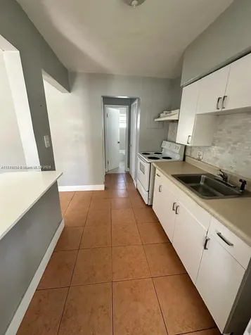 756 NW 5th Street Hallandale Beach FL 33009