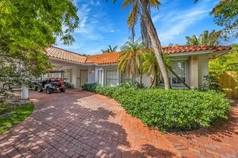 720 N Mashta Drive Key Biscayne FL 33149