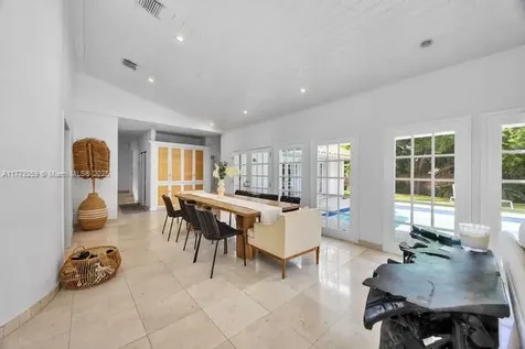 720 N Mashta Drive Key Biscayne FL 33149