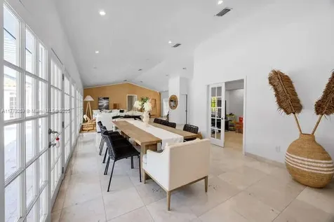 720 N Mashta Drive Key Biscayne FL 33149
