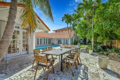 720 N Mashta Drive Key Biscayne FL 33149