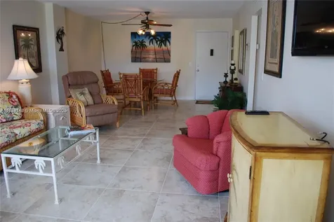 125 Ocean Avenue Palm Beach Shores FL 33404