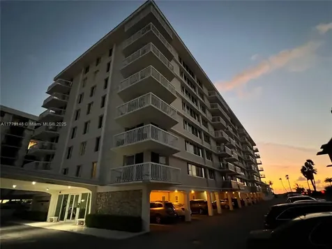125 Ocean Avenue Palm Beach Shores FL 33404