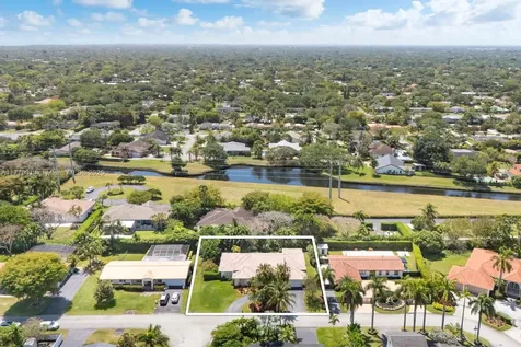 8350 SW 138th Terrace Palmetto Bay FL 33158