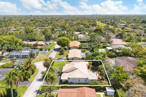 8350 SW 138th Terrace Palmetto Bay FL 33158