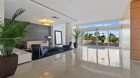 881 Ocean Drive Key Biscayne FL 33149