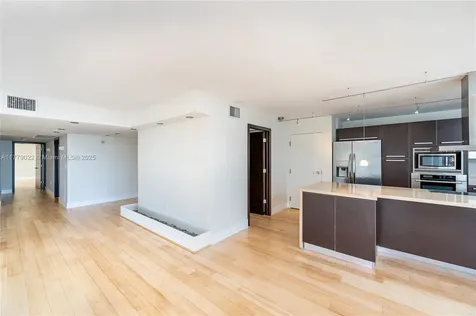 881 Ocean Drive Key Biscayne FL 33149
