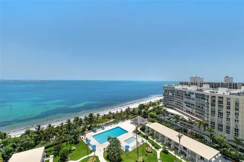 881 Ocean Drive Key Biscayne FL 33149