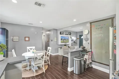 3851 SW 31st Court West Park FL 33023