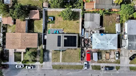 3851 SW 31st Court West Park FL 33023