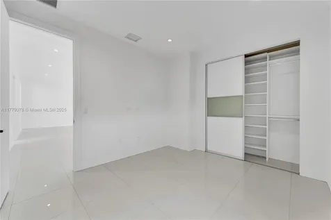 548 NE 70th Street Miami FL 33138
