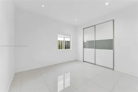 548 NE 70th Street Miami FL 33138