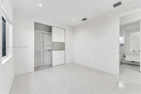 548 NE 70th Street Miami FL 33138