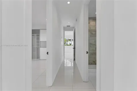 548 NE 70th Street Miami FL 33138