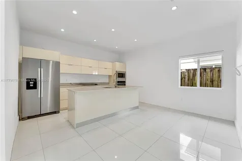 548 NE 70th Street Miami FL 33138
