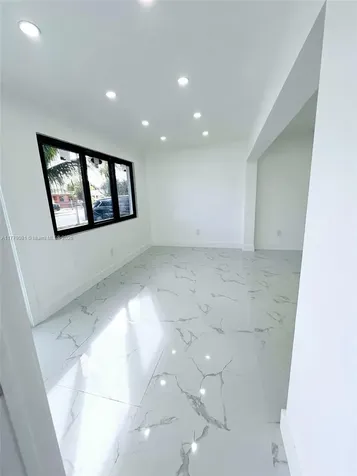 10215 SW 172nd Street Miami FL 33157