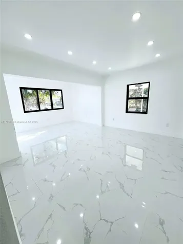 10215 SW 172nd Street Miami FL 33157