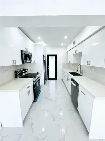 10215 SW 172nd Street Miami FL 33157
