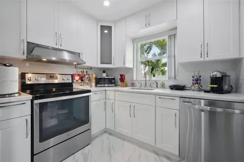 5450 NW 178th Terrace Miami Gardens FL 33055