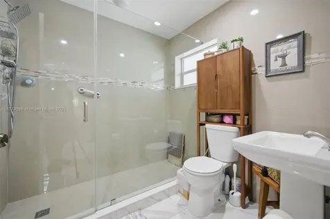 5450 NW 178th Terrace Miami Gardens FL 33055
