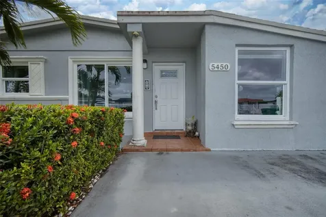 5450 NW 178th Terrace Miami Gardens FL 33055